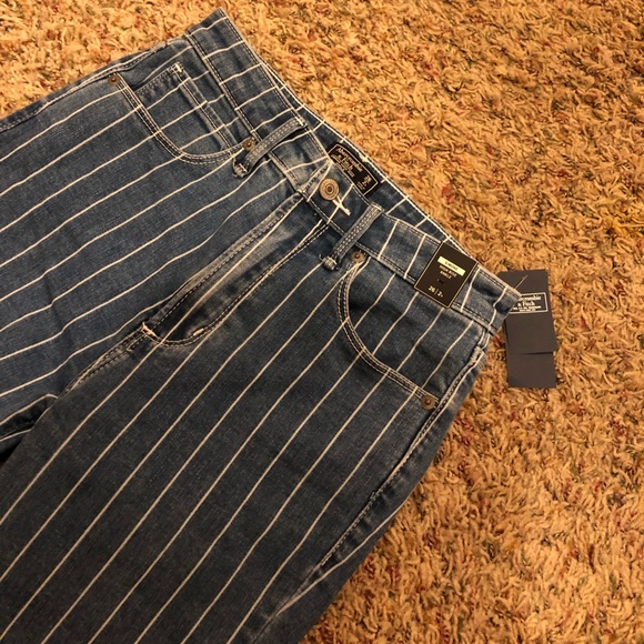 Abercrombie high rise ankle jeans - Picture 6 of 8